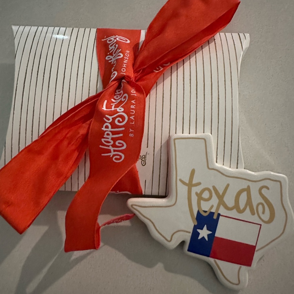 Coton Colors Happy Everything Texas Mini Attachment - in box with bow!